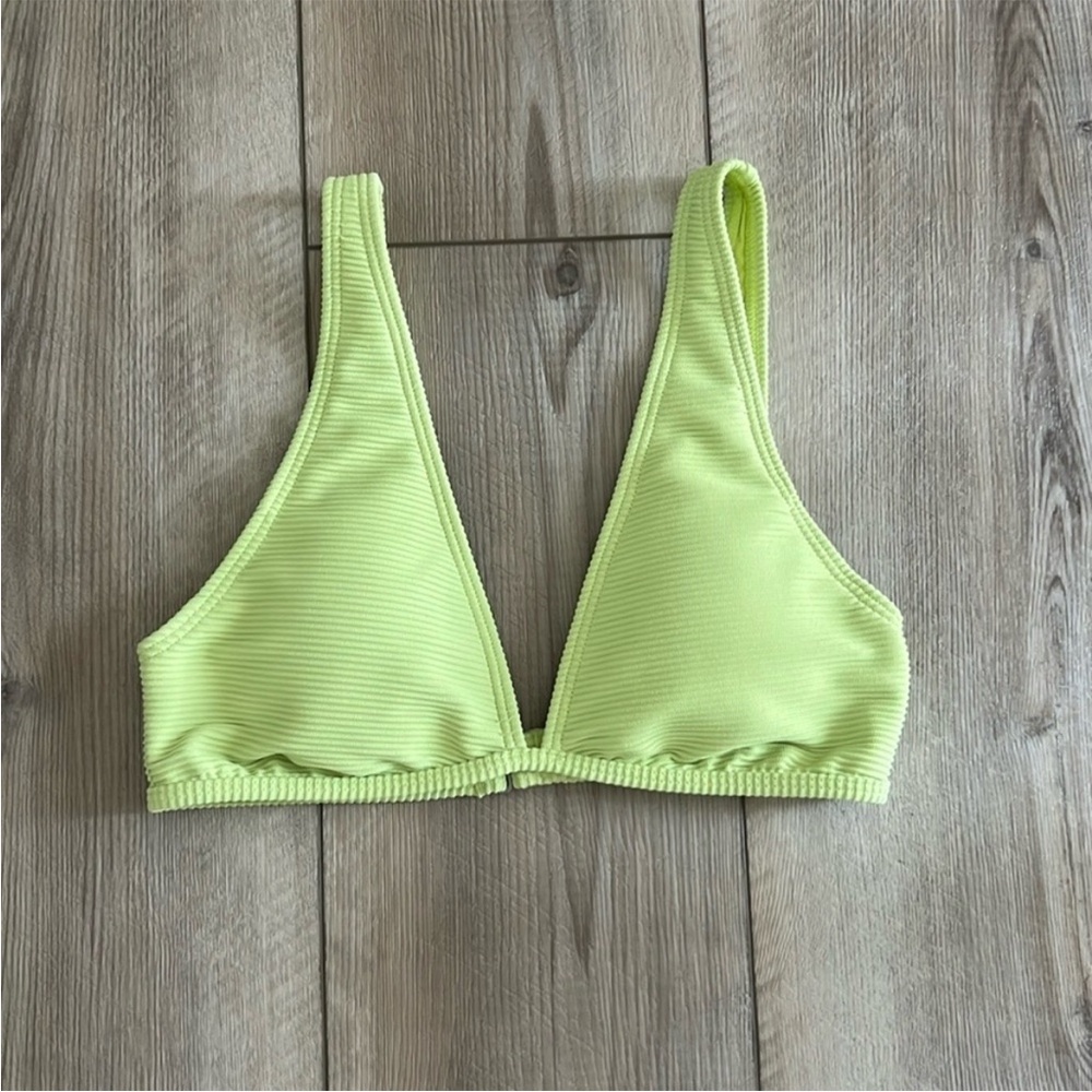 NWT - Billabong - Ava Bikini Top - Picture 1 of 4